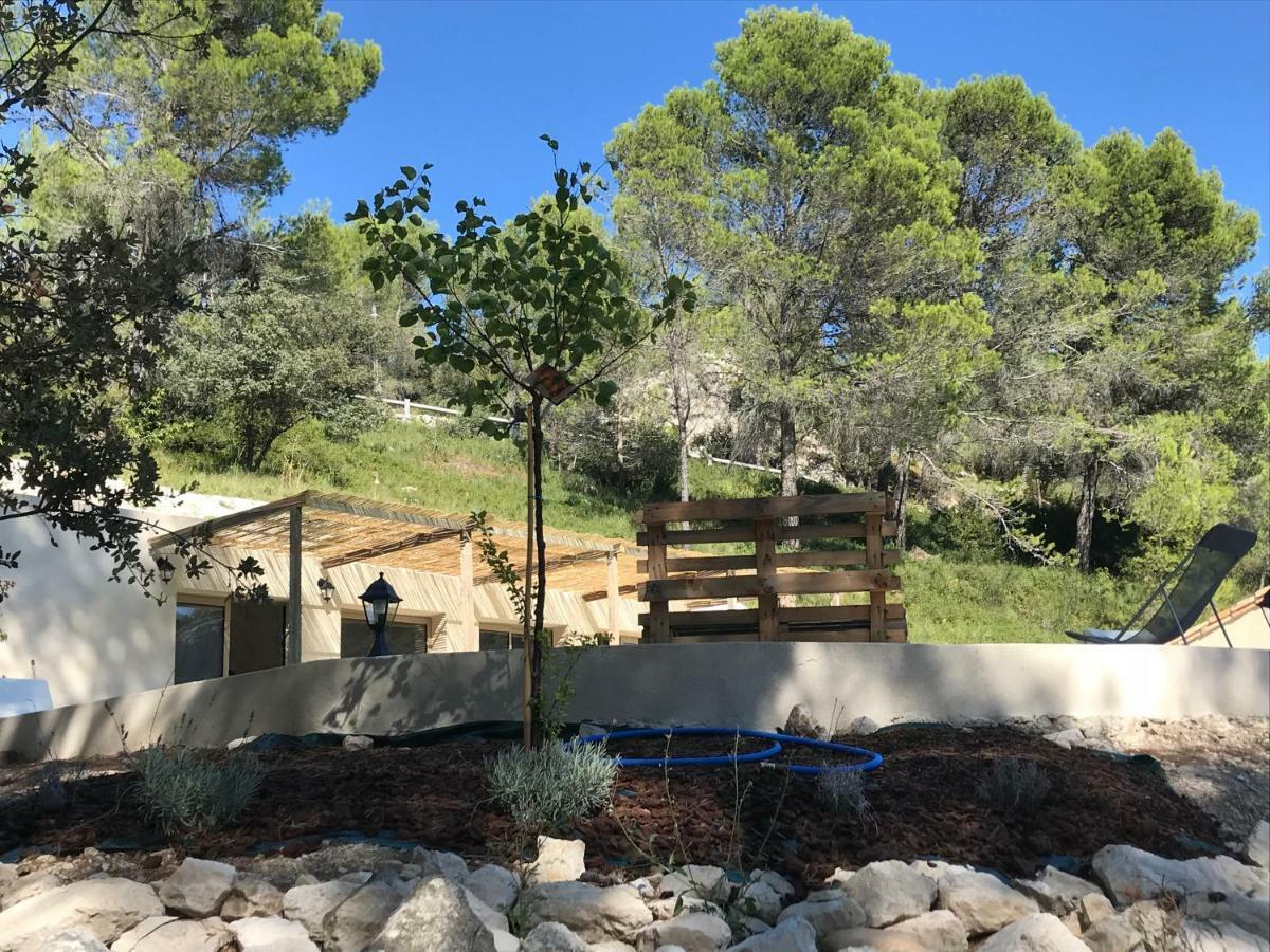 Mas De La Fadeto Bed & Breakfast Les Baux-de-Provence Luaran gambar