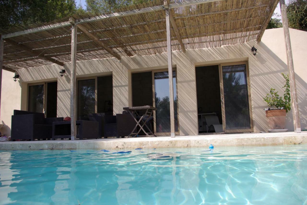 Mas De La Fadeto Bed & Breakfast Les Baux-de-Provence Luaran gambar