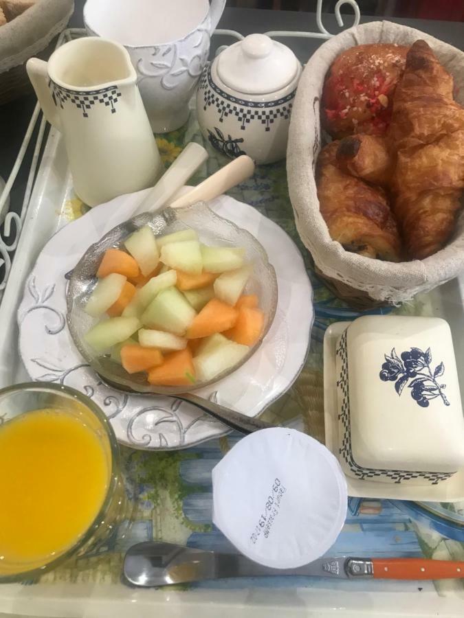 Mas De La Fadeto Bed & Breakfast Les Baux-de-Provence Luaran gambar