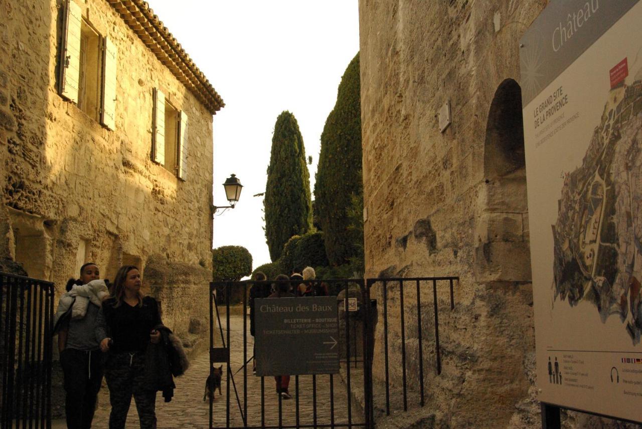 Mas De La Fadeto Bed & Breakfast Les Baux-de-Provence Luaran gambar